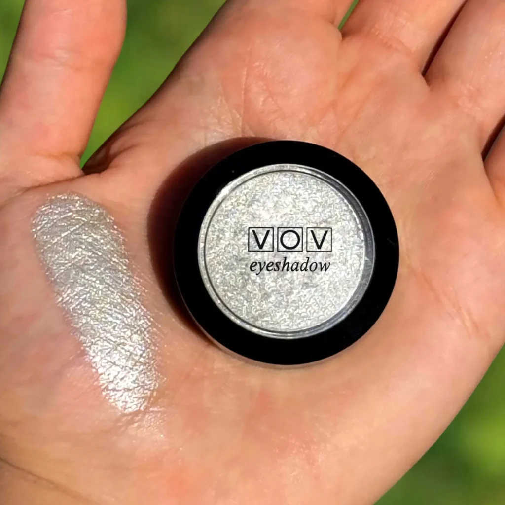 سایه کاسه ای طوسی نقره ای وو vov کد 0846 (اصل)