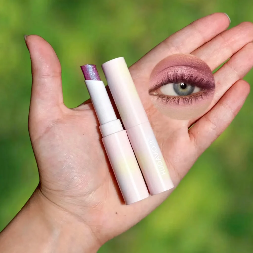 سايه استيكى شاين ژله‌ اى بنفش Lilac Luster هدى موجی HUDAMOJI