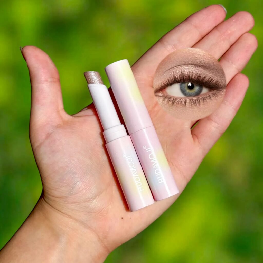 سايه استيكى شاين ژله‌ اى نقره ای Starlit Silver هدى موجی HUDAMOJI