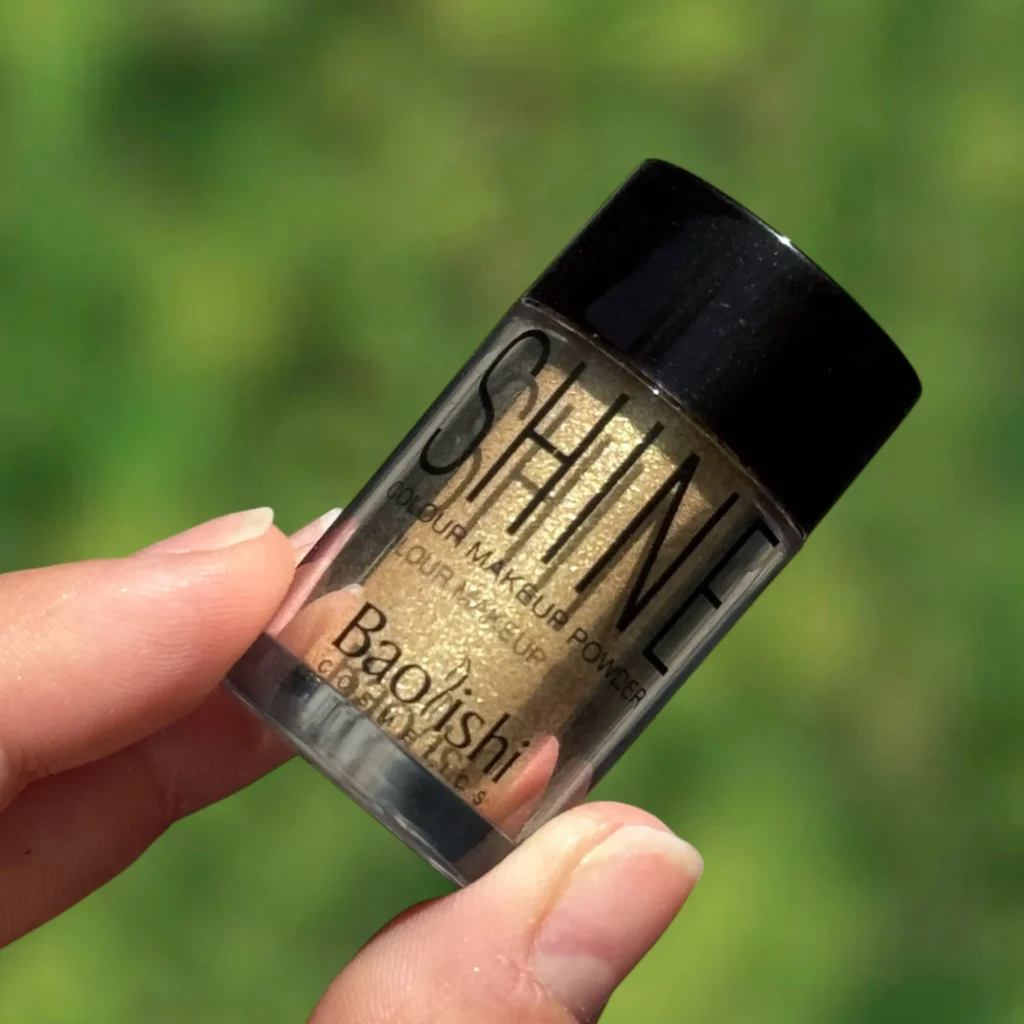 سايه شاین پودرى طلایی بائولیشی Baolishi کد ۰۲